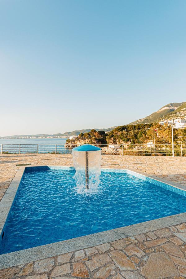 Villa Amos At Aquamarine Residence Vlore Exterior photo