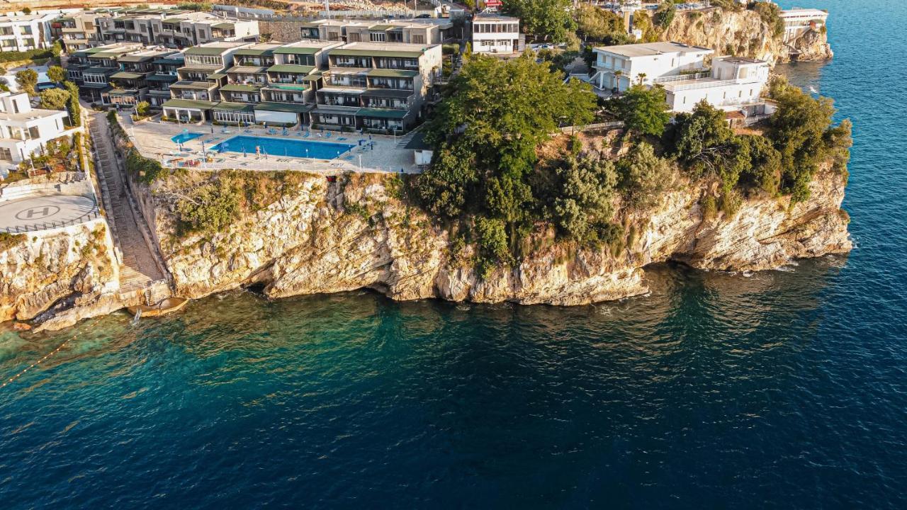 Villa Amos At Aquamarine Residence Vlore Exterior photo